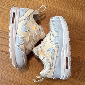 Nike Air Max Cream and Gray Sneakers 7C